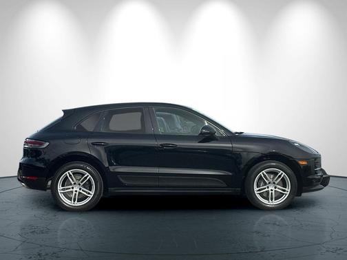 2021 Porsche Macan Base
