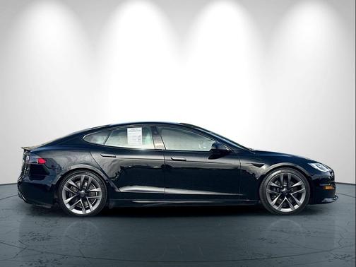 Solid Black 2021 Tesla Model S Plaid