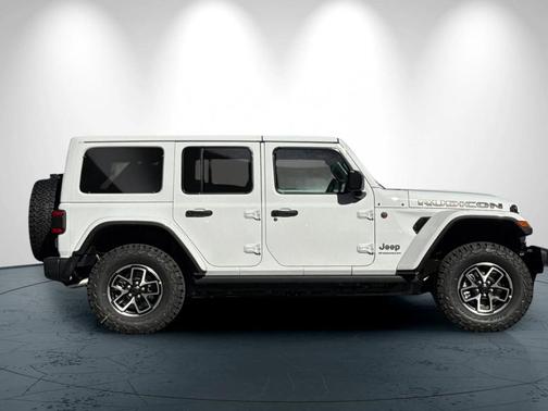 Bright White Clearcoat 2026 Jeep Wrangler Rubicon
