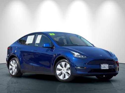 2023 Tesla Model Y Long Range Dual Motor All-Wheel Drive