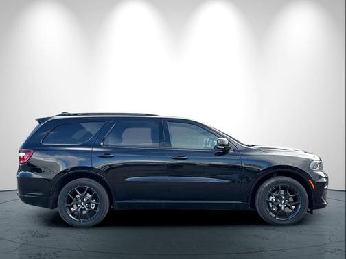 DB Black Clearcoat 2026 Dodge Durango GT Plus