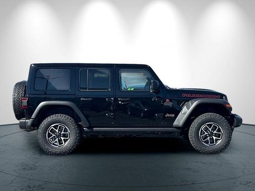 Black Clearcoat 2026 Jeep Wrangler Rubicon