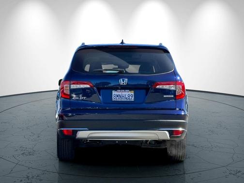 2019 Honda Pilot Touring 8-Passenger