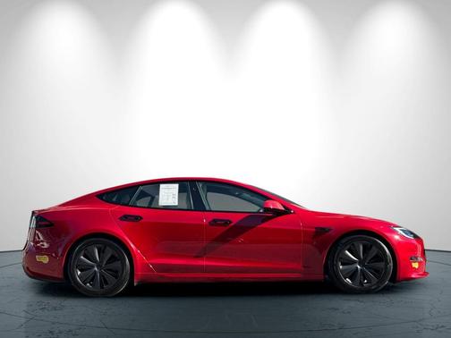 2022 Tesla Model S Base