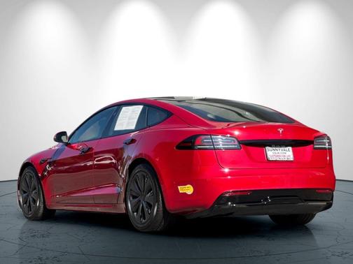 2022 Tesla Model S Base