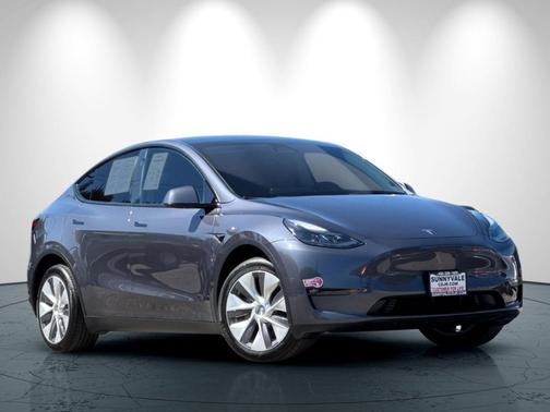 2023 Tesla Model Y Long Range Dual Motor All-Wheel Drive