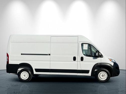 2025 RAM ProMaster 2500 Tradesman
