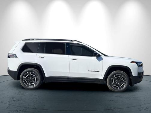 Bright White Clearcoat 2026 Jeep Cherokee Limited