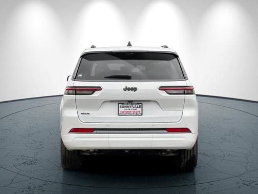 Bright White Clearcoat 2026 Jeep Grand Cherokee L Limited