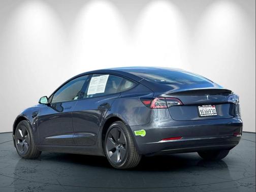 2023 Tesla Model 3 Standard Range