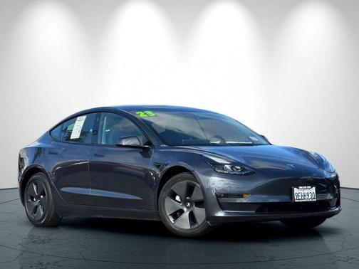 2023 Tesla Model 3 Standard Range
