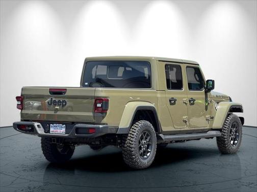2025 Jeep Gladiator Big Bear