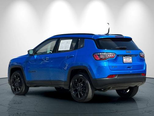 Hydro Blue Pearlcoat 2026 Jeep Compass Latitude