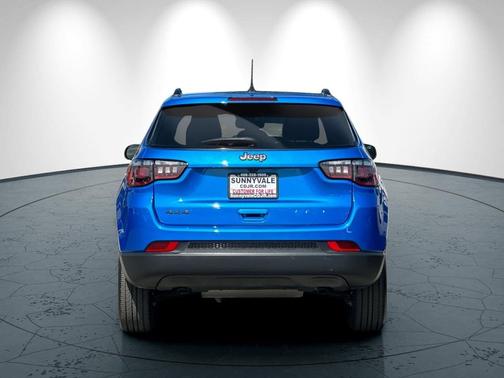 Hydro Blue Pearlcoat 2026 Jeep Compass Latitude