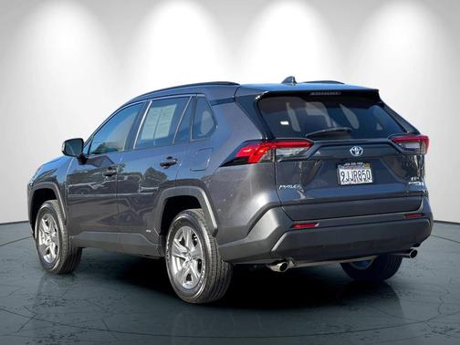2023 Toyota RAV4 Hybrid LE