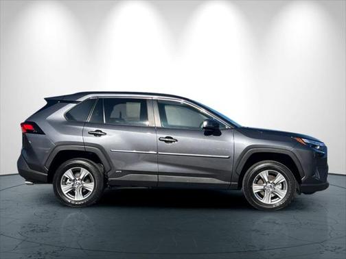 2023 Toyota RAV4 Hybrid LE