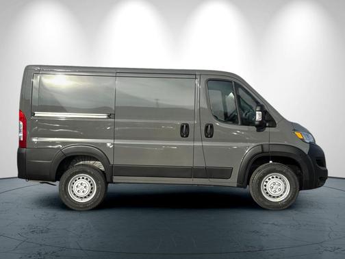 2026 RAM ProMaster 1500 Low Roof