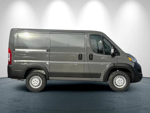 2026 RAM ProMaster 1500 Low Roof