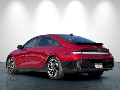 2025 Hyundai IONIQ 6 SEL