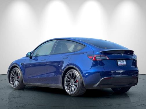 2023 Tesla Model Y Performance Dual Motor All-Wheel Drive