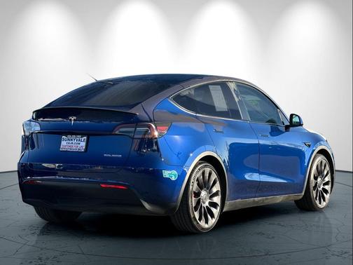 2023 Tesla Model Y Performance Dual Motor All-Wheel Drive