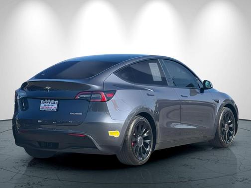 2023 Tesla Model Y Performance Dual Motor All-Wheel Drive