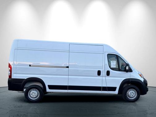 2025 RAM ProMaster 2500 Tradesman