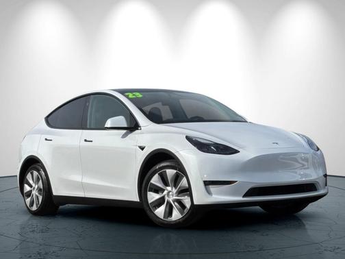 2023 Tesla Model Y RWD