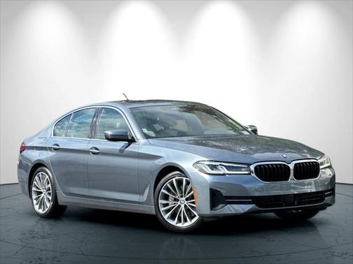 2022 BMW 530 i