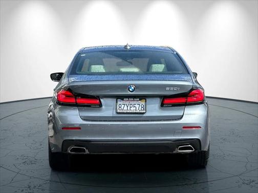 2022 BMW 530 i