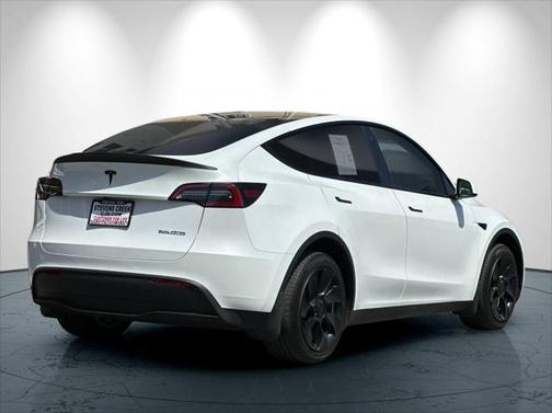 2023 Tesla Model Y Long Range Dual Motor All-Wheel Drive
