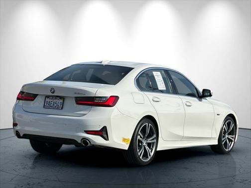 2022 BMW 330e Base