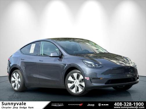 2023 Tesla Model Y RWD