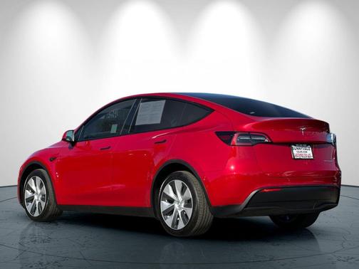 2022 Tesla Model Y Long Range Dual Motor All-Wheel Drive