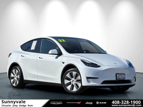 2022 Tesla Model Y Long Range Dual Motor All-Wheel Drive