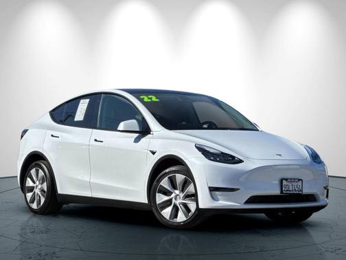 2022 Tesla Model Y Long Range Dual Motor All-Wheel Drive