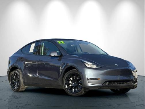 2022 Tesla Model Y Long Range Dual Motor All-Wheel Drive