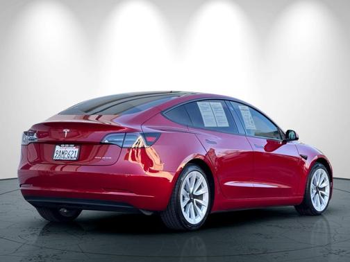 2022 Tesla Model 3 Long Range