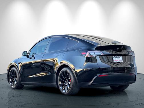 2023 Tesla Model Y Performance Dual Motor All-Wheel Drive