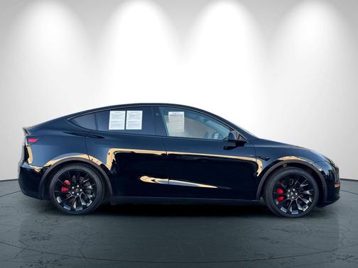 2023 Tesla Model Y Performance Dual Motor All-Wheel Drive