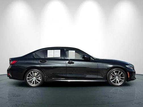 2022 BMW 330 330i