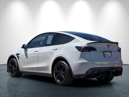 2023 Tesla Model Y Long Range Dual Motor All-Wheel Drive
