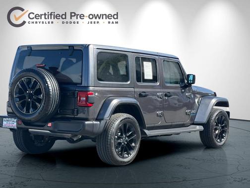 Granite Crystal Metallic Clearcoat 2025 Jeep Wrangler 4xe Sahara