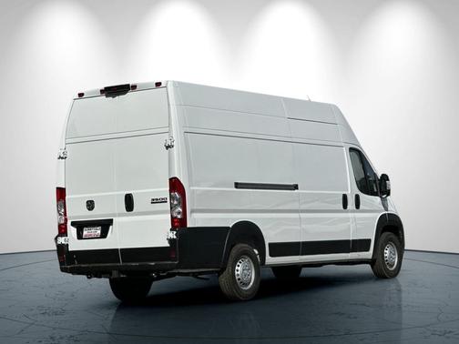 2026 RAM ProMaster 3500 High Roof