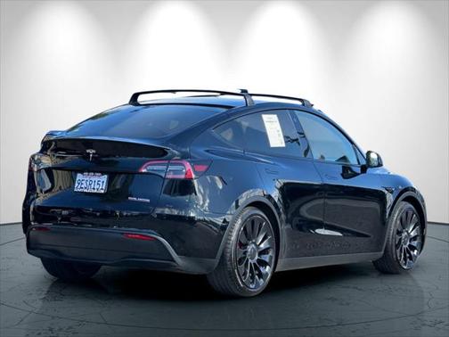 2022 Tesla Model Y Performance Dual Motor All-Wheel Drive