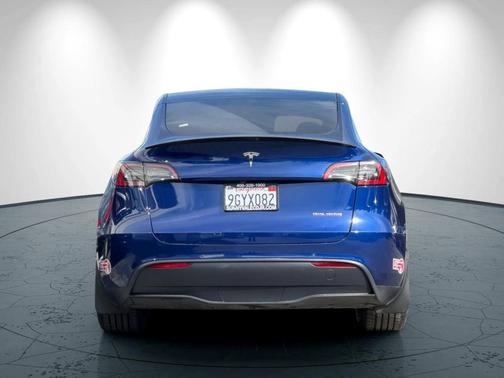 2023 Tesla Model Y Performance Dual Motor All-Wheel Drive