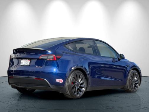 2023 Tesla Model Y Performance Dual Motor All-Wheel Drive