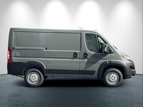 2026 RAM ProMaster 1500 Low Roof