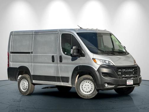 2026 RAM ProMaster 1500 Low Roof