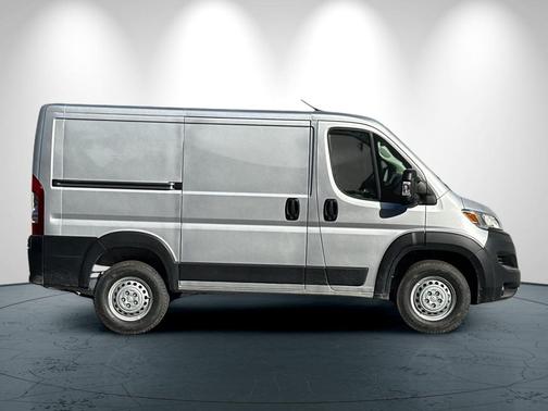 2026 RAM ProMaster 1500 Low Roof